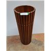Image 1 : * Wooden Plant Stand - 29" High x 10" Dia - Pickup Only