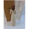 Image 3 : Willowtree Hearth & Home Figurine  - 15" Tall