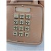 Image 2 : Pink Vintage Landline Telephone