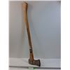 Image 1 : Yardworks Axe 3.5lb Head - 35" Long - PICK UP ONLY