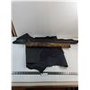 Image 1 : Assorted Leather Scraps