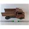 Image 1 : Vintage Metal Toy Truck 15.5"
