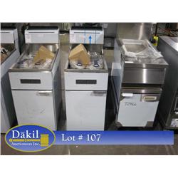 NEW AMERICAN RANGE AF35/50  NATURAL GAS FRYER;