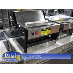 OLIVER 711  COUNTERTOP BREAD SLICER;