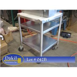 STAINLESS STEEL POLY TOP 24"X24" TABLE ON CASTERS;