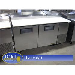 TRUE  TPP-67  67" PIZZA PREP TABLE;