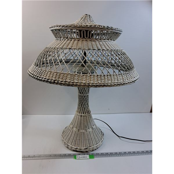 Wicker Double Light End Table Lamp - Works - 27" x 21" - PICK UP ONLY