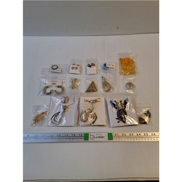 (15) Pieces of Assorted Costume Jewelry