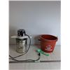 Image 1 : Proctor-Silex Vintage Ice Cream Maker (powers on)