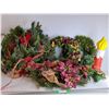 Image 1 : *(6)Christmas Wreaths and Decor