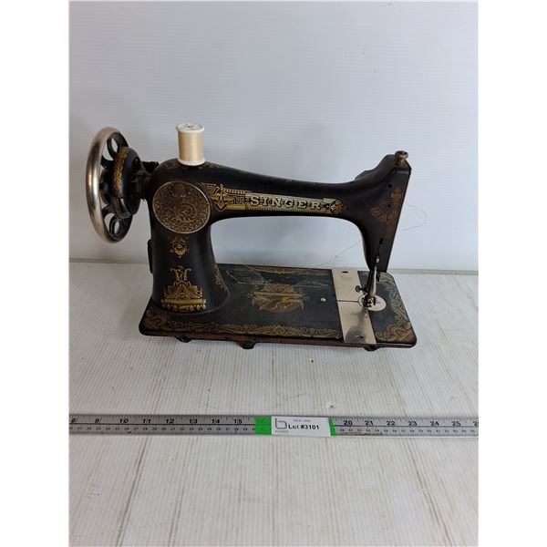 Vintage Singer Sewing Machine (as is) 15x7x11" -  PICK UP PREFERRED