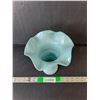 Image 1 : Alta Style Mik Glass Ruffled Vase 8.25" Tall