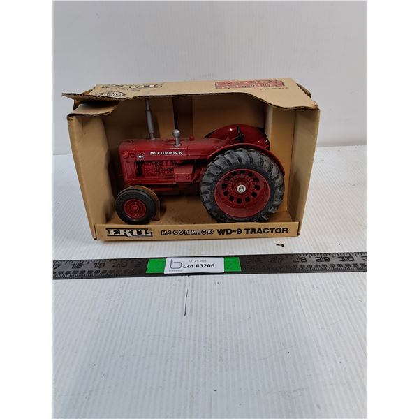 1:16 McCormick WD-9 Tractor in Original Box