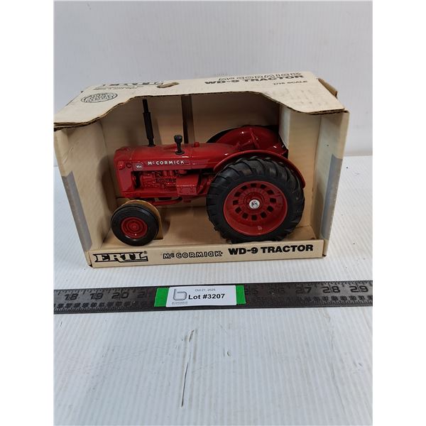 1:16 McCormick WD-9 Tractor in Original Box