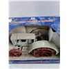 Image 3 : 1:16 Fordson Model F Tractor-Die-Cast Metal in Original Box