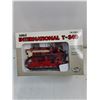 Image 2 : 1:16 International T-340 Crawler-Die-Cast in Original Box