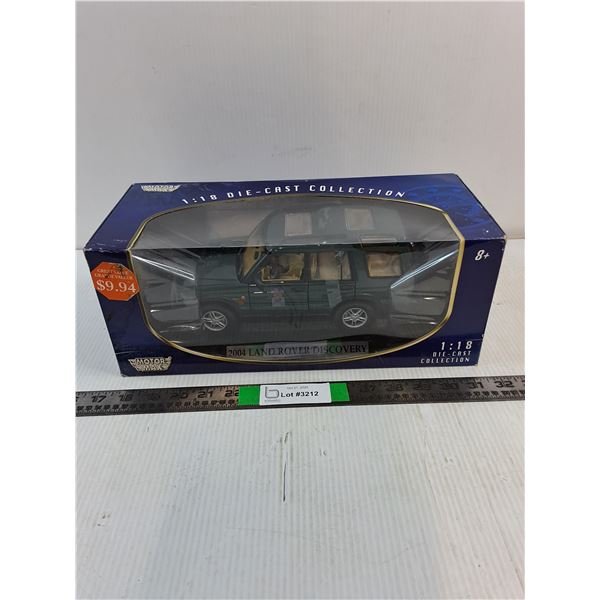 1:18 2004 Land Rover Discovery-Die-Cast in Original Box