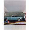 Image 2 : 1:18 1965 Ford Mustang Convertible-Die-Cast in Original Box