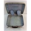 Image 2 : Samsonite Hard Body Lockable Suit Case, No Key - 16x13x5"