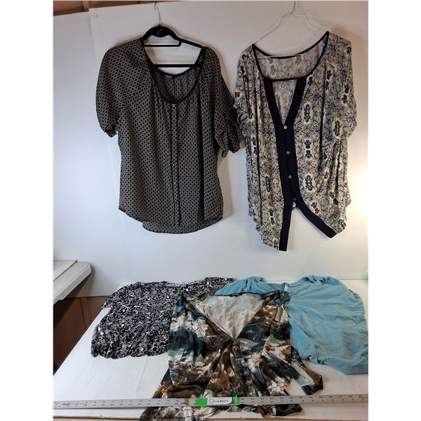 (5) Women's Tshirts- XXL