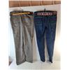 Image 2 : (2) Pairs of Women's Pants- W34/L32