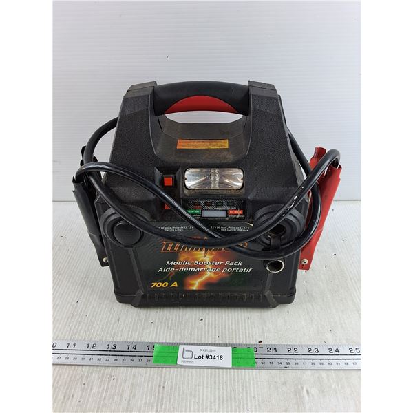 Motomaster Eliminator 700A Mobile Booster Pack - As Is