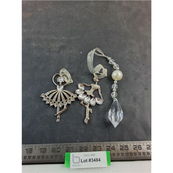 (3) Hanging Ornaments/Sun Catchers