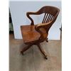 Image 2 : * Vintage Quarter-Cut Oak Rolling Desk Chair - Pickup Only