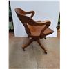 Image 3 : * Vintage Quarter-Cut Oak Rolling Desk Chair - Pickup Only
