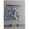 Image 1 : Gridwall Hooks (white) 3 1/2"