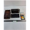 Image 1 : Vintage Camera w/Leather Case & Manuals