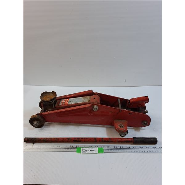 Motomaster Hydraulic Jack - Works - 21" x 6" x 6" - PICK UP