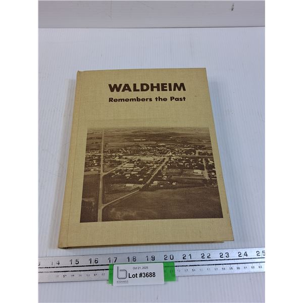 Hardcover Book: Waldheim Remembers the Past