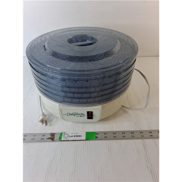Food Dehydrator- Powers On, As Is
