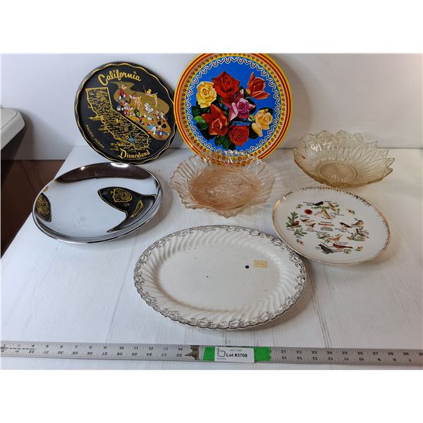Decorative Plates/Trays.Bowls Up to 13.75"