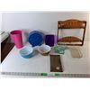 Image 1 : Wooden Spoon Rack, (2) Pyrex Bowls, Coin Bank, Misc.