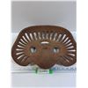 Image 1 : Cast Iron Tractor Seat - 16" x 15" - PICK UP ONLY