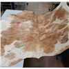 Image 1 : Cowhide Rug - Tanned - 80" x 84"