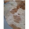 Image 2 : Cowhide Rug - Tanned - 80" x 84"