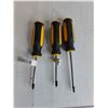Image 2 : Tactic Orange Container, Titan 3/8 Impact Extension Set, (3) Philip Screwdrivers