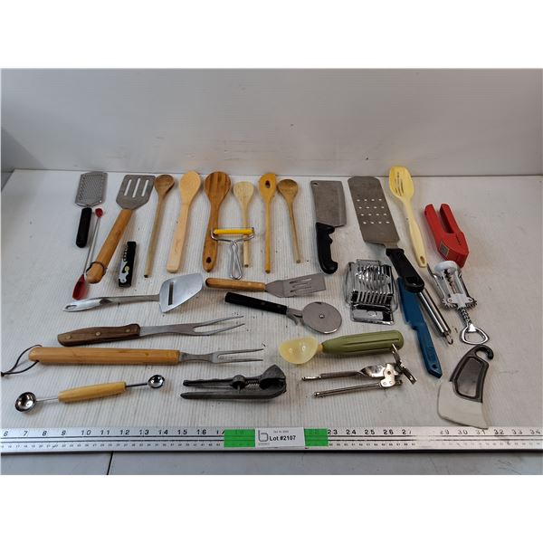 Butchers Knife, Pizza Cutter, Wine Opener, Garlic Press, Egg Slicer, Misc