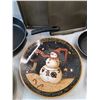 Image 5 : 12" Frying Pan, Christmas Platter, Baking Trays, Non Stick Pan, Misc