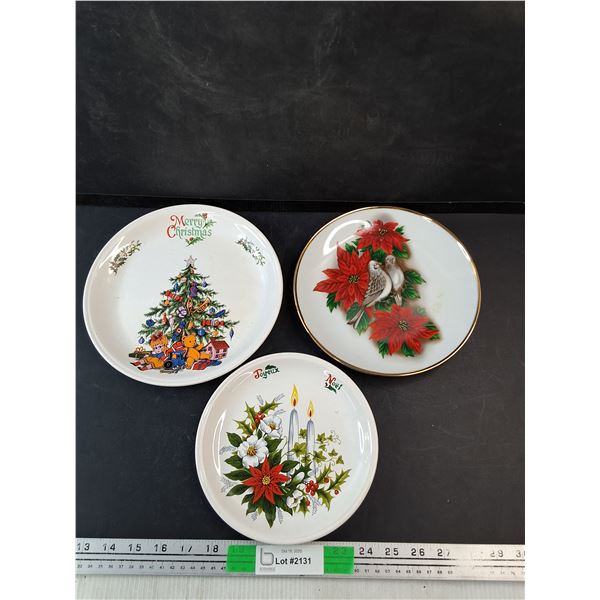 (3) Christmas Ceramic Plates