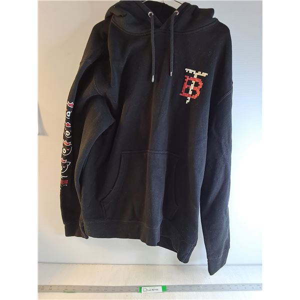 Mens XL Hoodie "Techno Blade"
