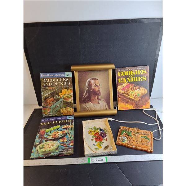 Cookbooks/  Jesus Lamp (Powers On)/ Platter 8 1/4"