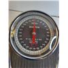 Image 2 : "Dulton" Scale (265 lb Max)
