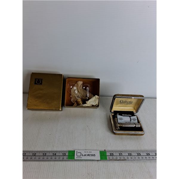 (2) Lightbulbs & Gillette Safety Razor