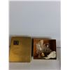 Image 3 : (2) Lightbulbs & Gillette Safety Razor