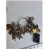 Image 2 : Matches, Pins, Keys
