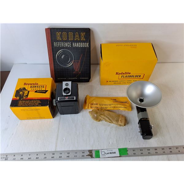 Kodak Handbook, Flashholder & Brownie Hawkeye Camera
